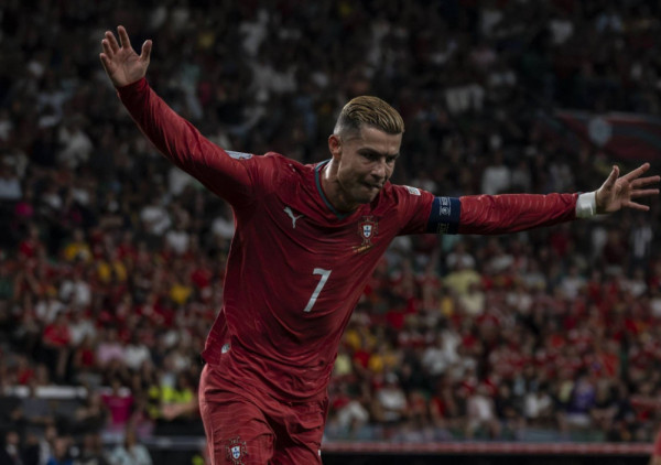 Kristijano Ronaldo, u sliku svoju ljubim stilu: Nisam video boljeg fudbalera od mene... U istoriji