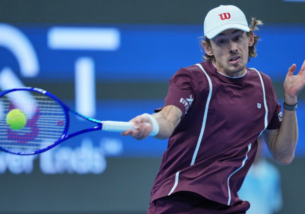 De Minor zdrav kao dren i "kida" u Šangaju i na ATP listi
