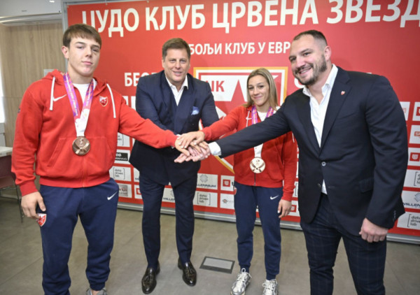 Džudo klub Crvena zvezda organizovao svečani prijem za Maricu Perišić i Mihajla Simina