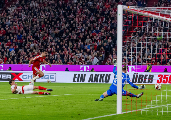 (VIDEO) Ni "D" od derbija: Bajern smestio pola tuceta golova u mrežu Lajpciga, "Zvezdin Mesi" upisao prvenac u Bundesligi
