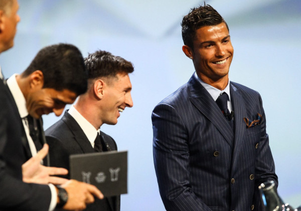 Mesi, Ronaldo i još osam legendi u trci za specijalnu Zlatnu loptu: Navijači biraju najboljeg svih vremena!