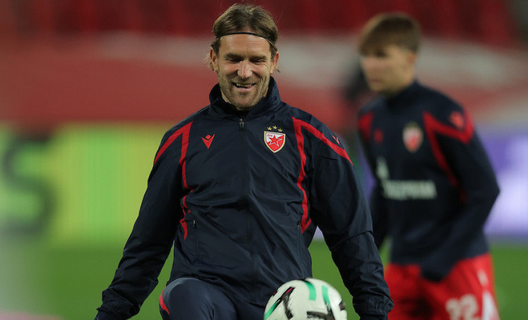 Aleksandar Katai je presedeo meč na klupi
