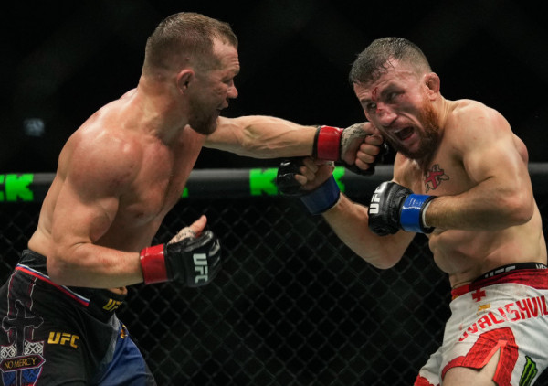 (UŽIVO) UFC 333: Rus pobedio Dvališvilija i odbranio pojas bantam kategorije!